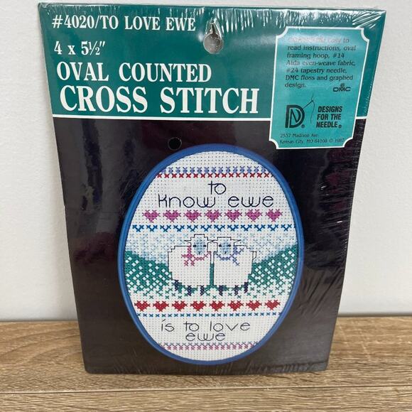 Designs for the needle To love Ewe Oval Cross Stitch SEALED - Picture 1 of 4